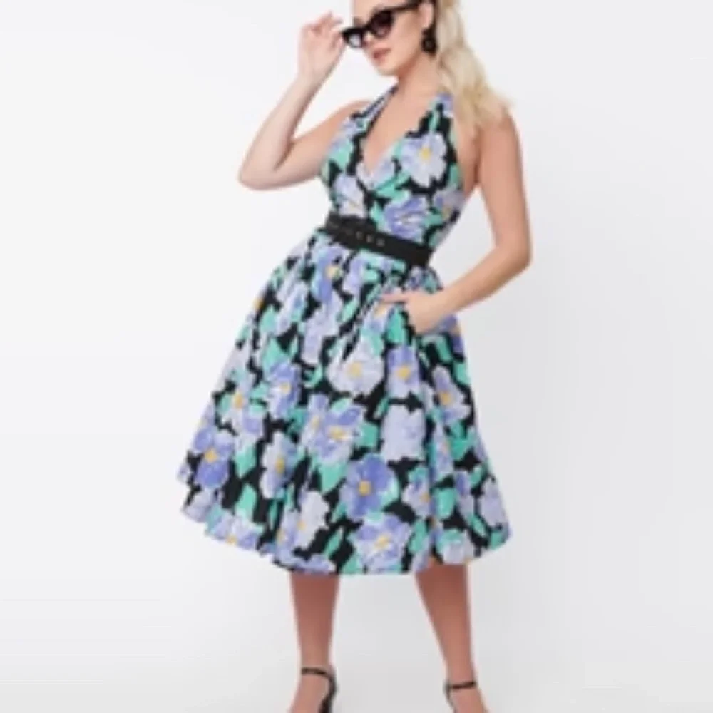 Unique Vintage Black & Lilac Floral Print Tarrytown Hostess Dress - L/10-12 - Picture 1 of 4